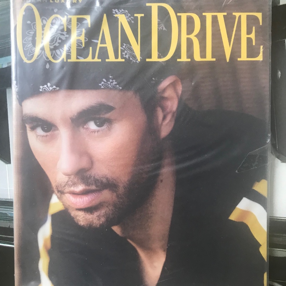 Ocean Drive Enrique Iglesias Magazine November 2021